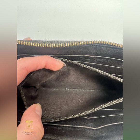 🖤SOLD🖤Gucci zip around long wallet - Picture 6 of 13